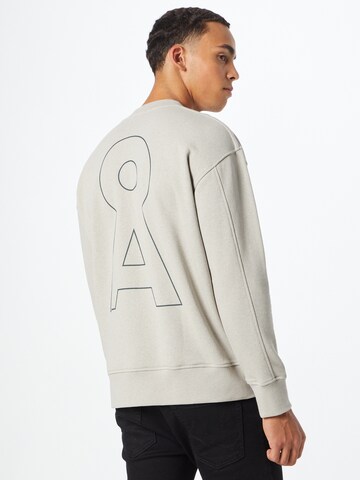 ARMEDANGELS - Sweatshirt 'ARLO' em cinzento