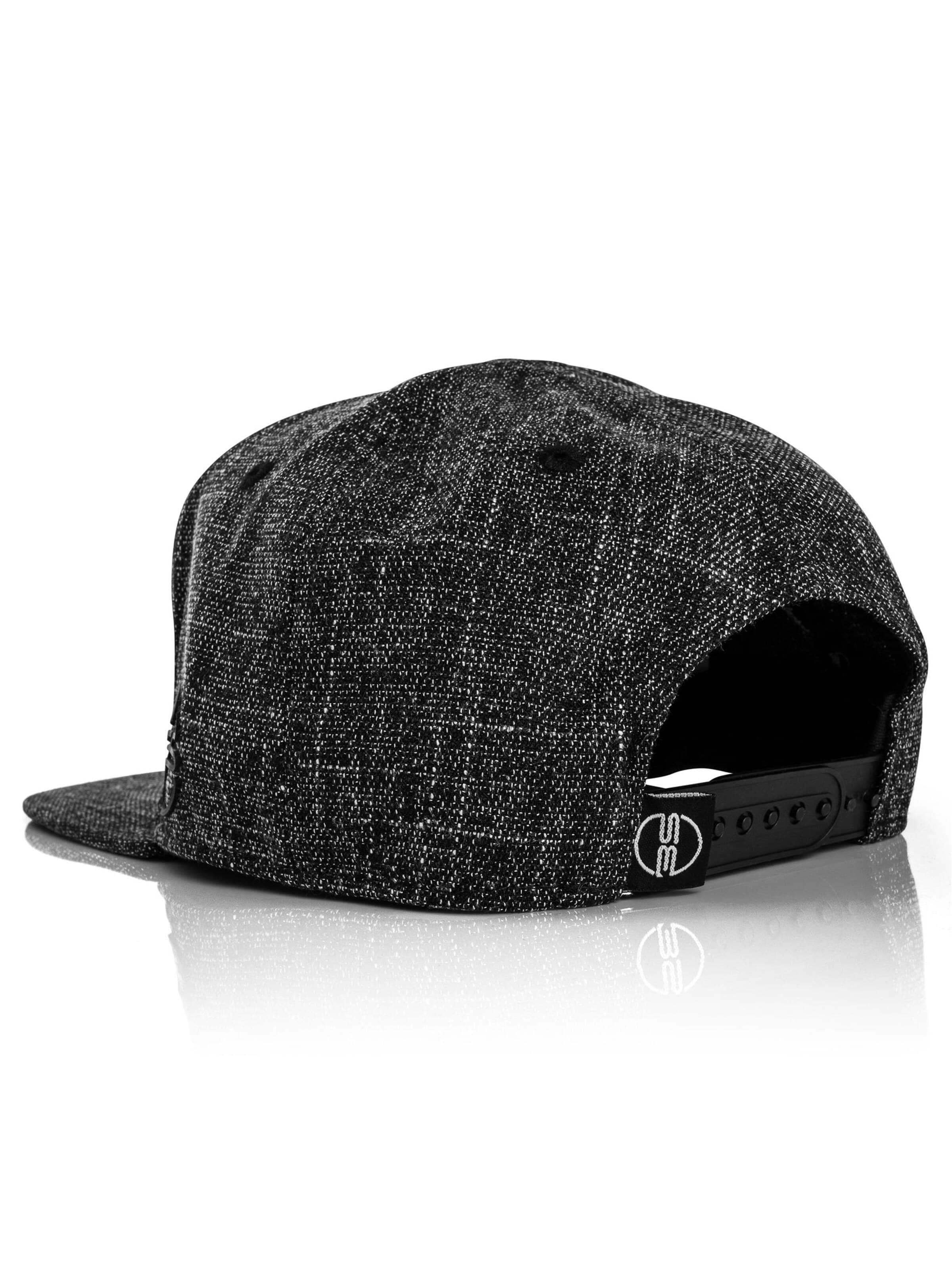 Blackskies Cap 'Ancient Gods' in Grey