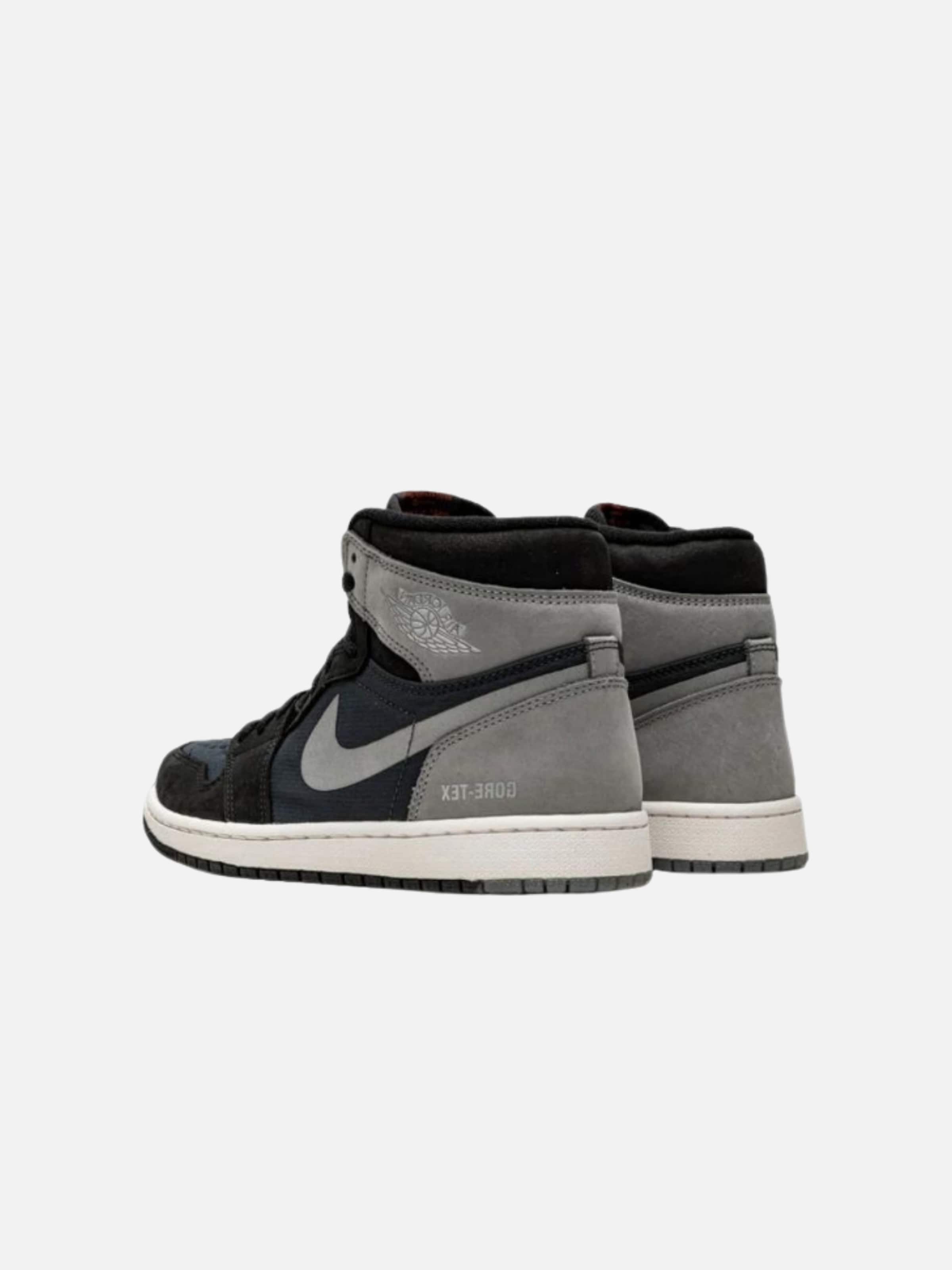 Jordan Sneakers hoog 'Air 1 Retro High Element Gore-Tex' in Grijs