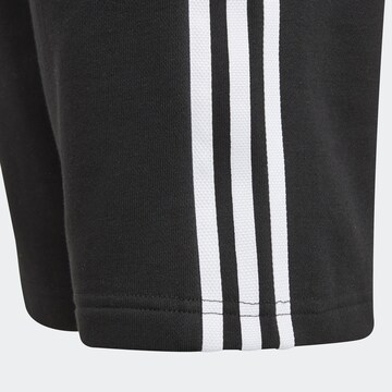 ADIDAS ORIGINALS - Regular Calças 'Adicolor' em preto