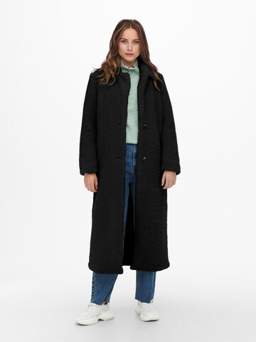 ONLY Between-seasons coat 'Britt' in Black: front