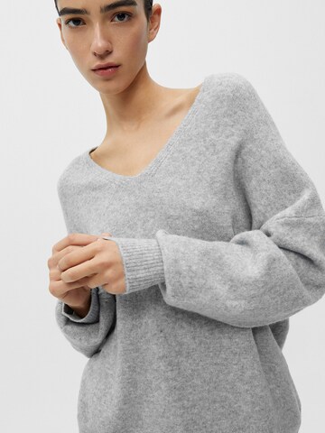 Pull&Bear Pullover in Grau