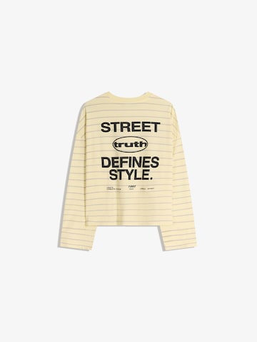 Maglietta di Bershka in giallo