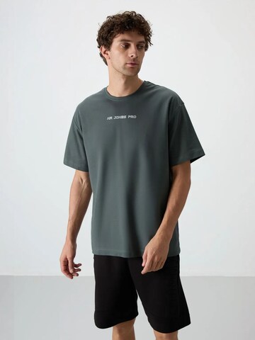 Tommy Life T-Shirts in Grün: Vorderseite