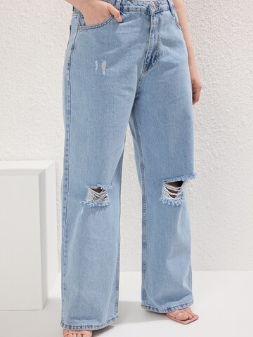 Trendyol Curve Wide leg Τζιν σε μπλε: μπροστά