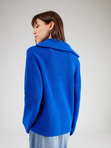 Oval Square Strickjacke in Blau