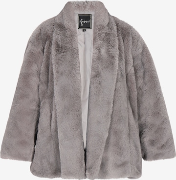Cappotto invernale di faina in grigio: frontale