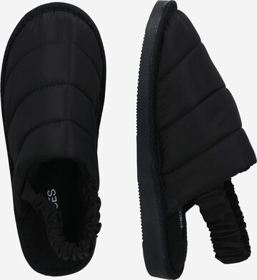 PIECES Slippers 'Stella' in Black