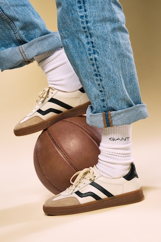 Baskets basses 'Cuzmo' GANT en blanc