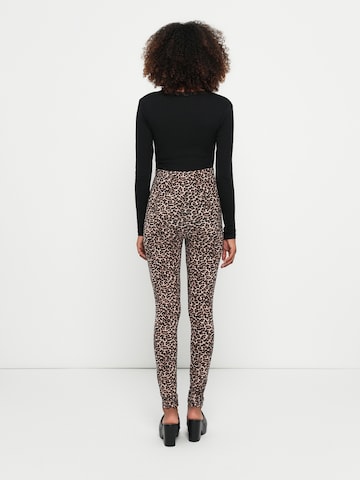 Only Maternity - Skinny Leggings 'OLMLOVELY' en beige