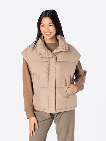 Gilet di s.Oliver in beige: frontale