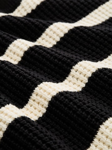 Pullover di TOM TAILOR DENIM in nero