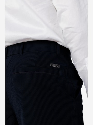 regular Pantaloni '8NZP49 ZNYZZ' di ARMANI EXCHANGE in blu