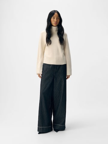 Pull-over OBJECT en blanc
