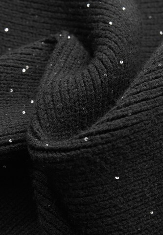 STREET ONE Tube Scarf in Black