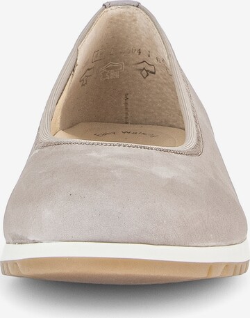 GABOR Ballet Flats in Beige