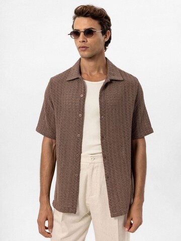 Antioch Regular fit Button Up Shirt in Brown
