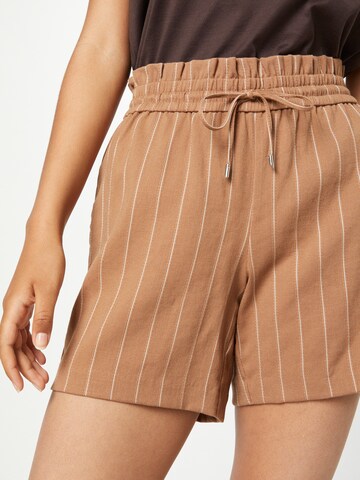 ONLY Regular Shorts 'Letha' in Braun
