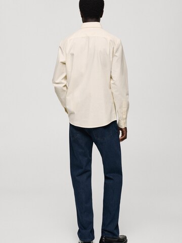 MANGO MAN Regular Fit Skjorte 'Kodak' i gul