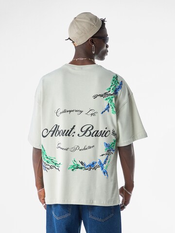 T-Shirt 'Lycoris' VAMOS CLO en blanc