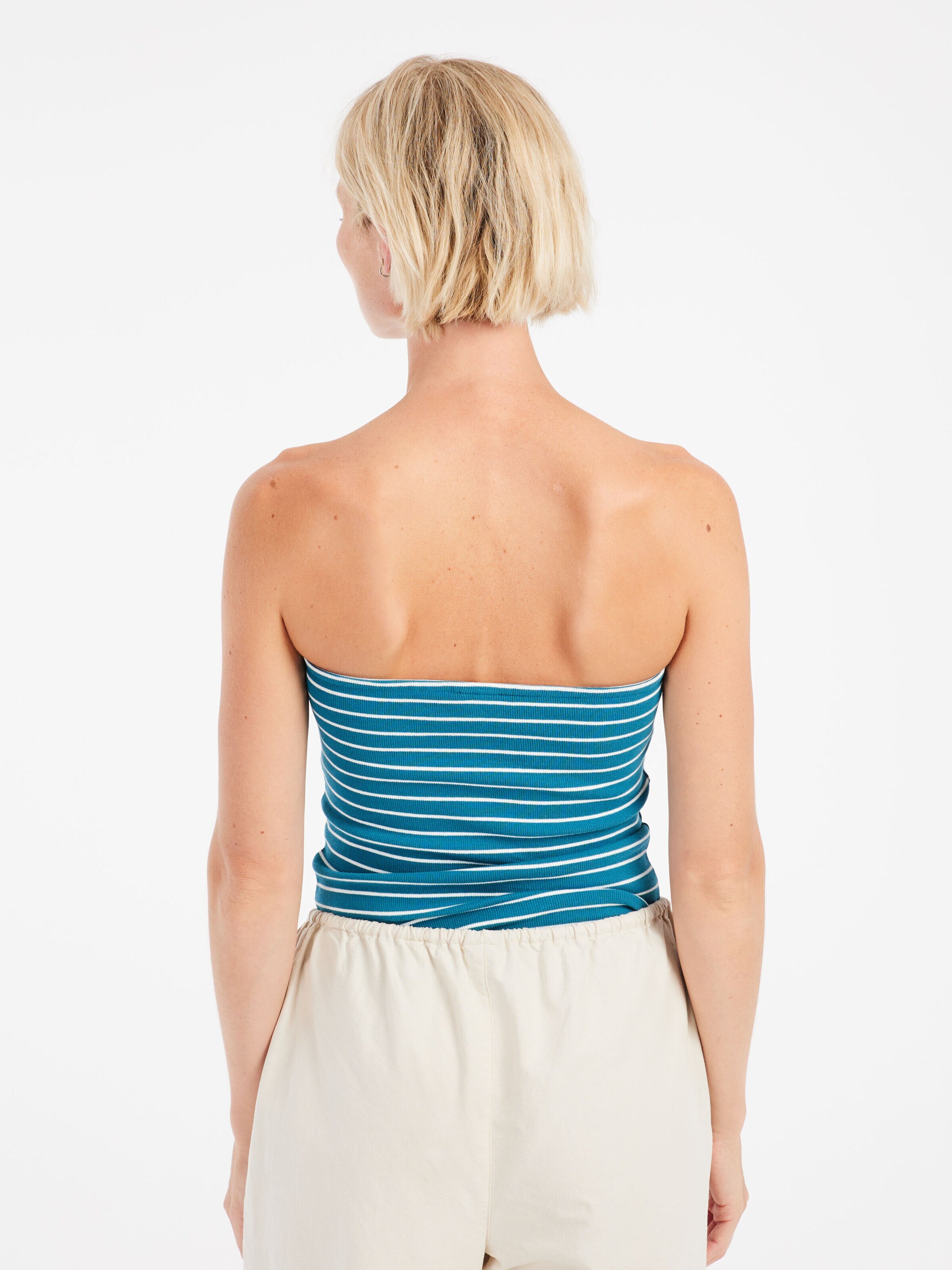 PROTEST Top 'PRTCoast' in Blue