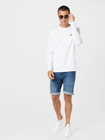 Tricou de la Lyle & Scott pe alb