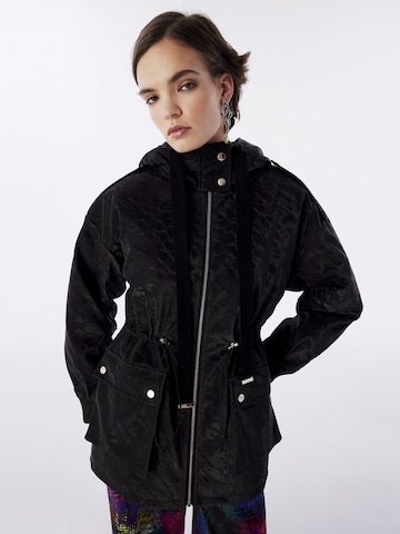 Twist Parka in Schwarz: predná strana