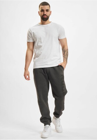 ROCAWEAR Tapered Trousers in Grey