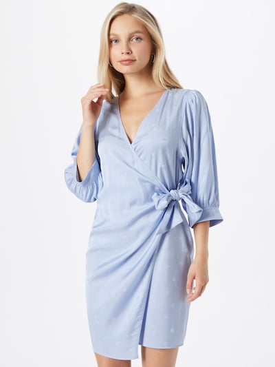 Rochie 'Celestina' Samsoe Samsoe pe albastru deschis, Vizualizare model