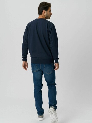 Pull-over ' Sweatshirt ' TEESHOPPEN en bleu