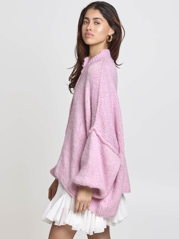 Lilavie Strickjacke ' Lolaa Oversize One Size ' in Pink
