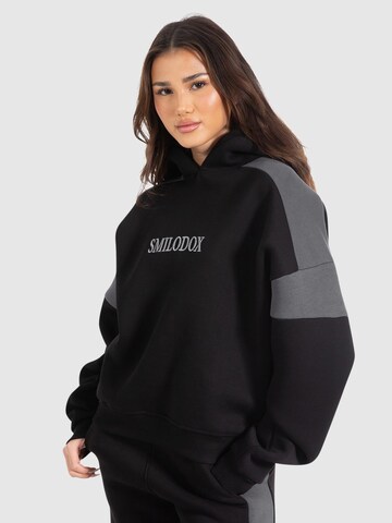 Smilodox Sweatshirt 'Malea' in Zwart