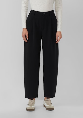 Loosefit Pantalon à pince s.Oliver en noir : devant