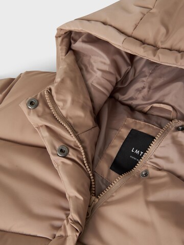 NAME IT Winterjas in Bruin