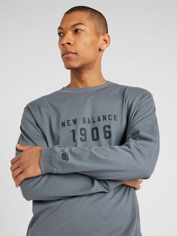 new balance - Camisa 'Essentials' em cinzento