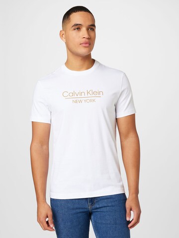 Tricou de la Calvin Klein pe alb: față