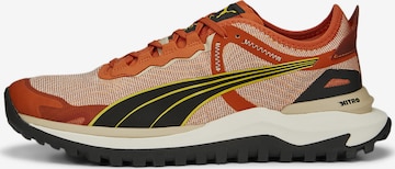 Chaussure basse 'Voyage Nitro 2' PUMA en orange : devant