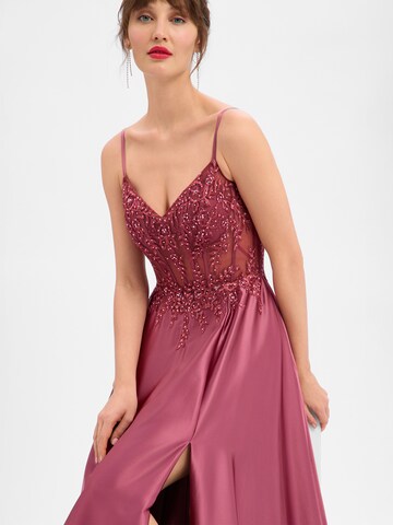 Robe de soirée Luxuar Fashion en rouge