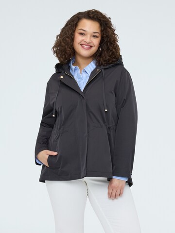 Fiorella Rubino Winter Coat in Black: front