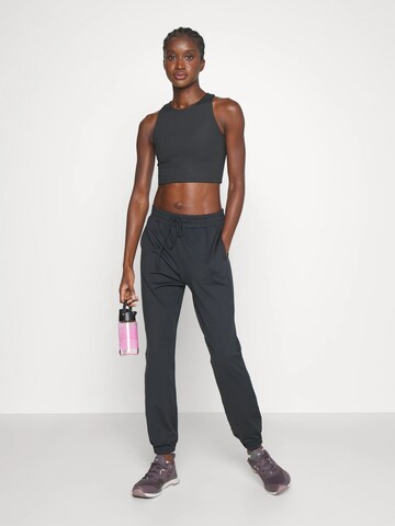 Regular Pantalon ' Reset ' Girlfriend Collective en noir