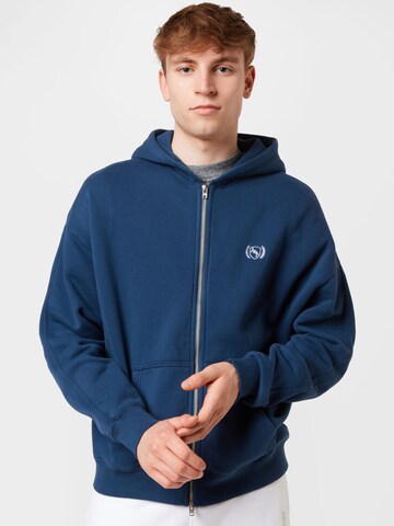 Abercrombie & Fitch Sweatshirt 'LAUREL' in Blauw: voorkant