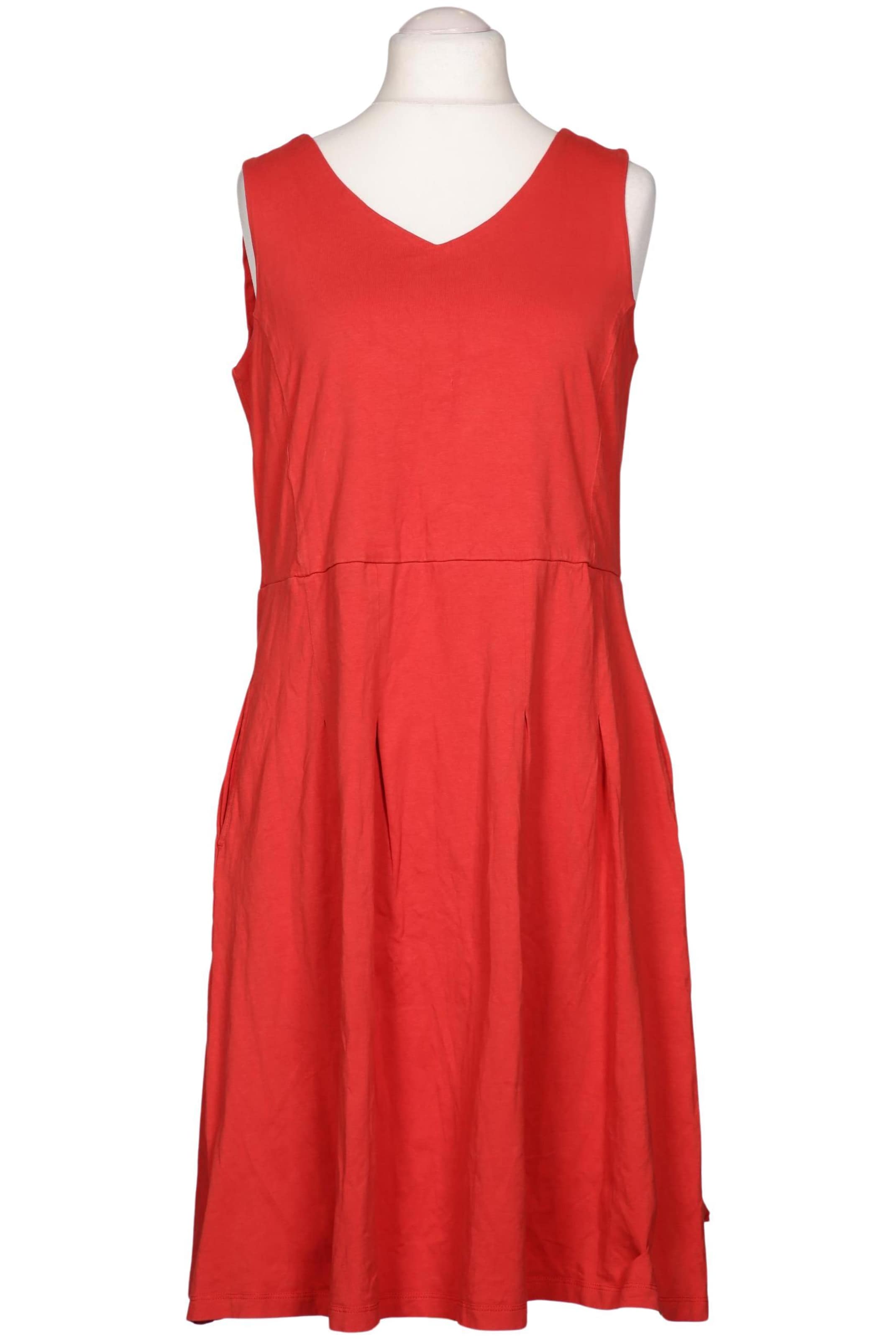 Maas Dress in 10XL in Red: front