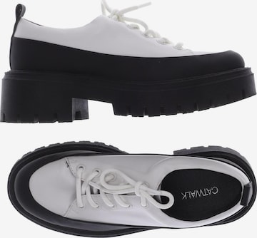 CATWALK Flats & Loafers in 37 in White: front