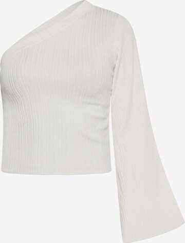 NAEMI Blouse in White: front