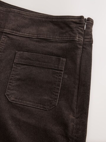 Next - Pierna ancha Pantalón 'N. Premium' en marrón