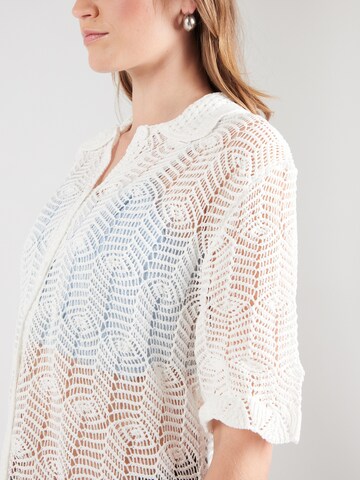 Monki Strickjacke in Weiß