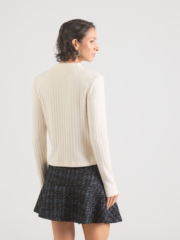 s.Oliver T-shirt i beige