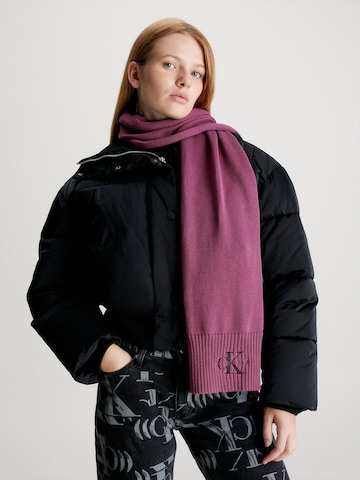 Calvin Klein Jeans Šála – fialová: přední strana