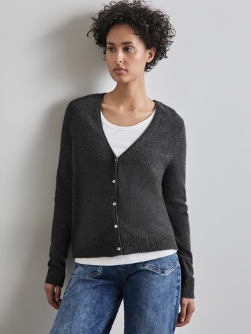 STREET ONE Strickjacke in Grau: Vorderseite