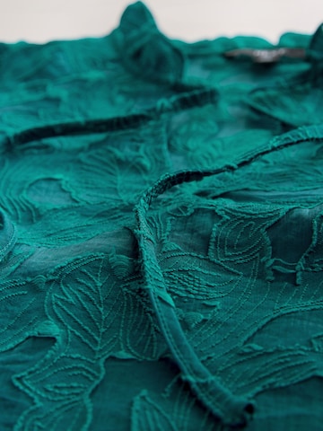 Next Pluus, värv sinine